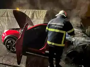 Adıyaman'da Gazetecinin Arabası Yandı