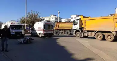 Motosiklet-Kamyon Kazası: 1 Ağır Yaralı