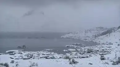 Çat Barajı'ndaki Yüzen Adalar Dondu!