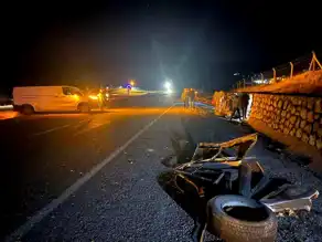 Besni'de Korkunç Kaza: 4 Kişi Ağır Yaralı