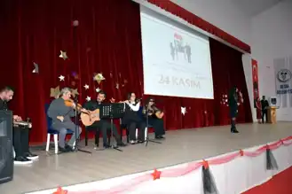 Besni'de Öğretmenler Günü Coşkuyla Kutlandı