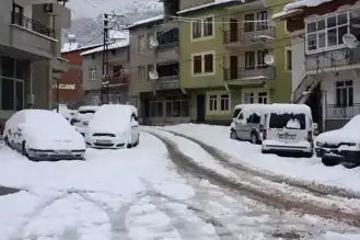 Çelikhan'da Yaşamı Felç Eden Kar Yağışı