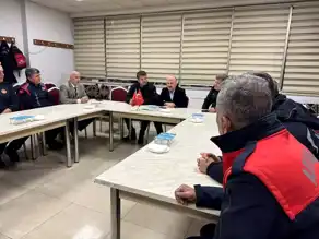 5 İl Valisi, Yılbaşı Gecesi Görevlileri Ziyaret Etti