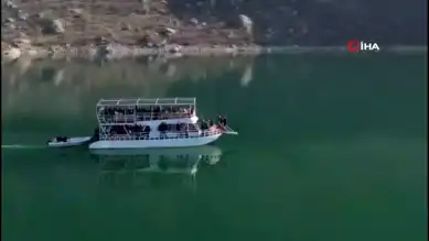 Gerger Kanyonları Büyülü Bir Manzara Sunuyor