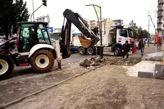 Kahta'da Yol Yenileme Çalışmaları Devam Ediyor