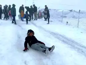 Kaymakam Partal, Besni'deki Çocuklarla Kar Keyfi Yaptı