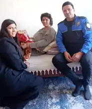 Polis, Depremzede Sağlık Çalışanına Moral Ziyareti