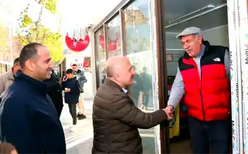 Vali Varol, Esnafla Buluştu