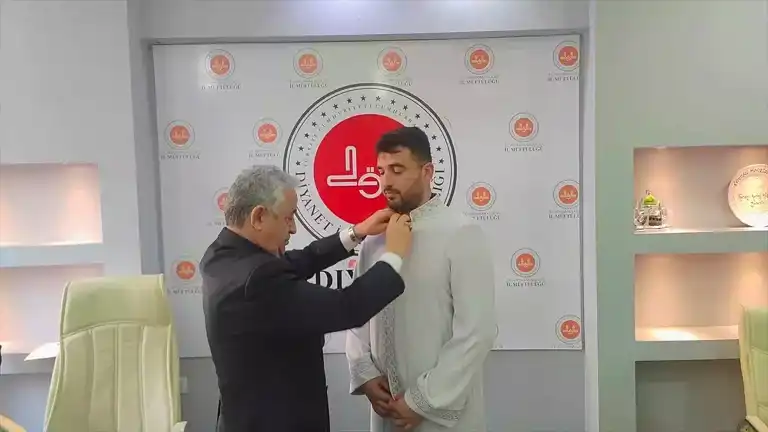 Adıyaman'da Din Görevlilerine Cübbe-Sarık Töreni