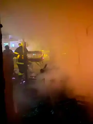 Besni'de Ev Yangını: İtfaiye Söndürdü