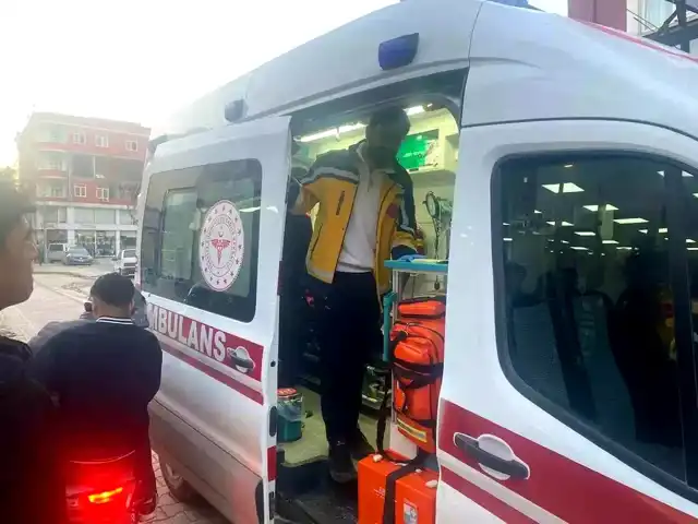 Adıyaman'da Çocuk Demir Çubuğa Saplandı!