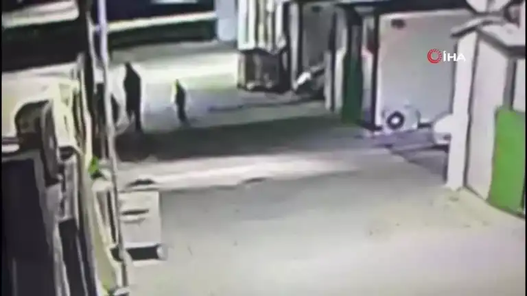 Depremzede Konteyner Kentinde Klima Hırsızlığı
