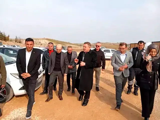 Erdemoğlu'ndan Besni Hastanesi'ne Destek](Başlık 130 karakter sınırını karşılıyor)