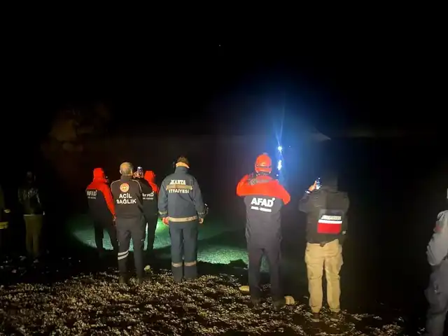 Kahta'da Tekne Alabora: 2 Kişi Kurtarıldı