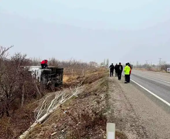 Malatya'da Kamyon Kazası: Sürücü Yaralandı